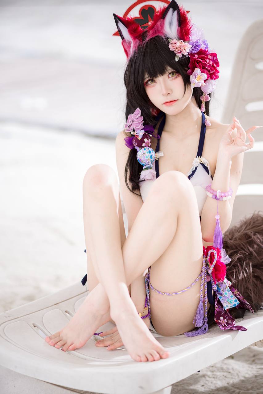 #九柒喵 No.028 – 蔚蓝档案·狐坂若藻 泳装 [23P 156Mb] 标签🏷️#爆乳 #粉足 # - 写真摄影作品集封面，共37张照片