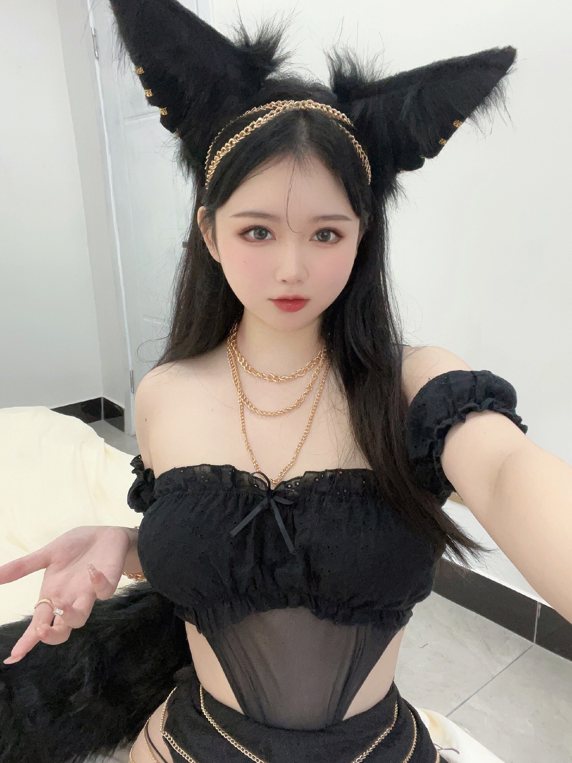 [是依酱吖   黑狼 [34P2V 134M]](Httpstelegra.Ph%E6%98%Af%E4%Be%9D%E9%85%B1%E5%90%96   %E9%Bb%91 - 写真摄影作品集封面，共1张照片