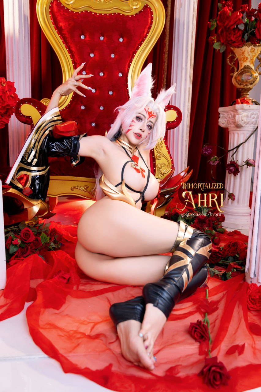 #Byoru   英雄联盟 联盟不朽 阿狸 标签🏷#御姐 #巨乳 #Cosplay - 写真摄影作品第33张照片，photo 42946