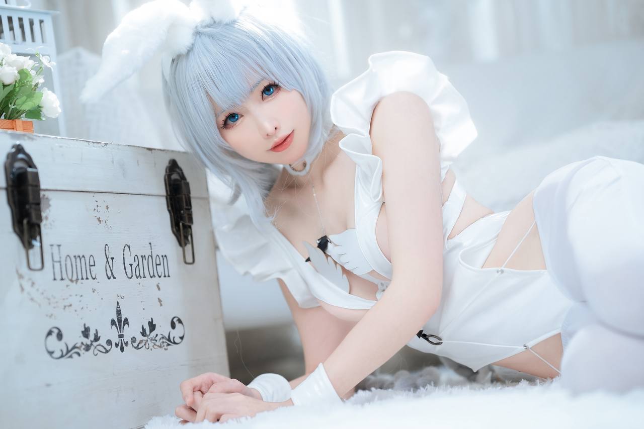 #樱岛嗷 樱岛嗷 – 碧蓝航线 恶毒懒懒的白兔 [19P 145Mb] 标签🏷️#Cosplay #写 - 写真摄影作品第75张照片，photo 28335