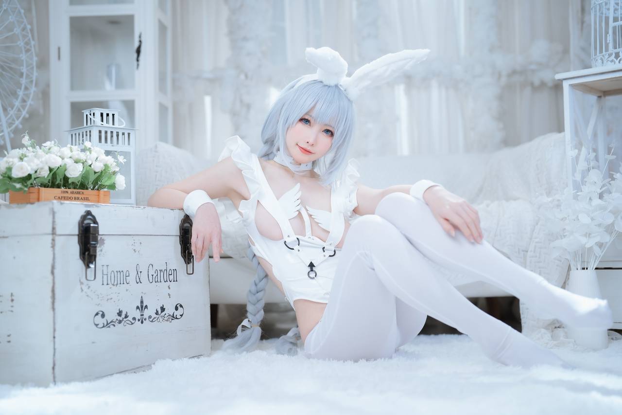 #樱岛嗷 樱岛嗷 – 碧蓝航线 恶毒懒懒的白兔 [19P 145Mb] 标签🏷️#Cosplay #写 - 写真摄影作品第72张照片，photo 28338
