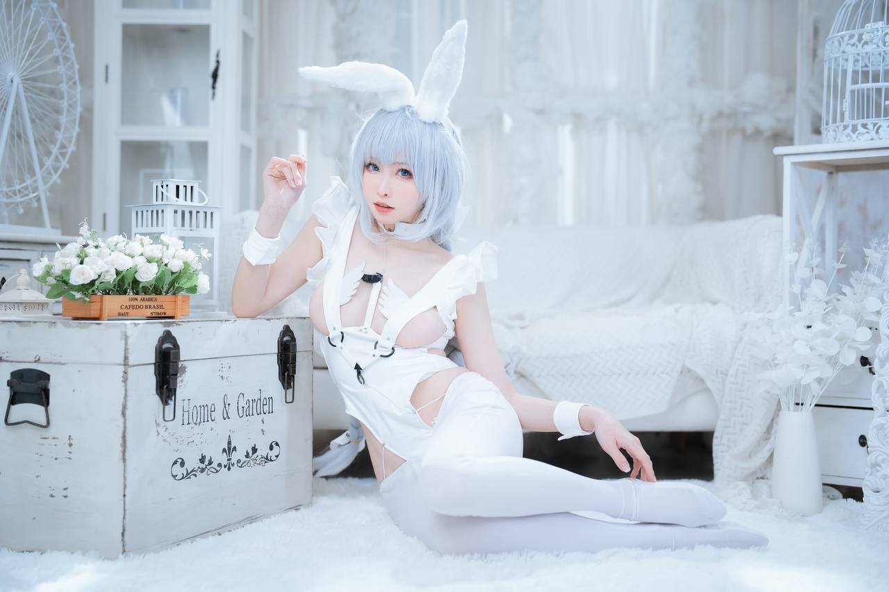 #樱岛嗷 樱岛嗷 – 碧蓝航线 恶毒懒懒的白兔 [19P 145Mb] 标签🏷️#Cosplay #写 - 写真摄影作品第69张照片，photo 28340