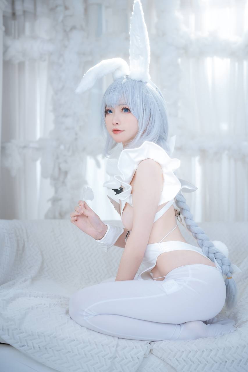#樱岛嗷 樱岛嗷 – 碧蓝航线 恶毒懒懒的白兔 [19P 145Mb] 标签🏷️#Cosplay #写 - 写真摄影作品第65张照片，photo 28347