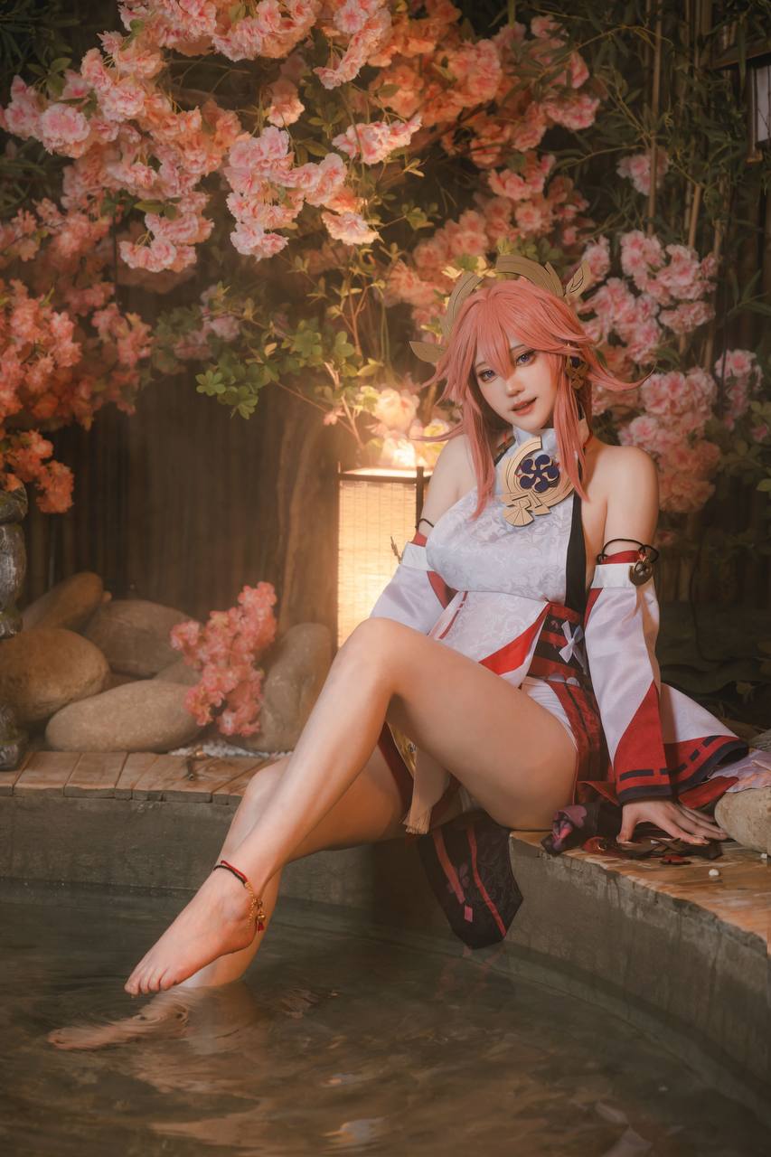 #蛋黄Mayo No.001 – 八重神子 [34P 209Mb] 标签🏷️#Cosplay #爆乳 #裸足 - 写真摄影作品第68张照片，photo 28390