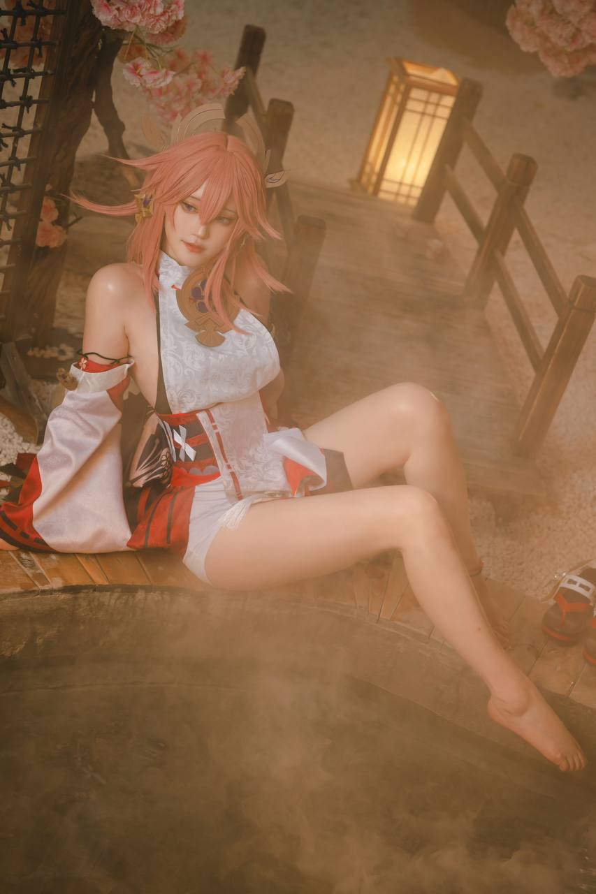 #蛋黄Mayo No.001 – 八重神子 [34P 209Mb] 标签🏷️#Cosplay #爆乳 #裸足 - 写真摄影作品第49张照片，photo 28410