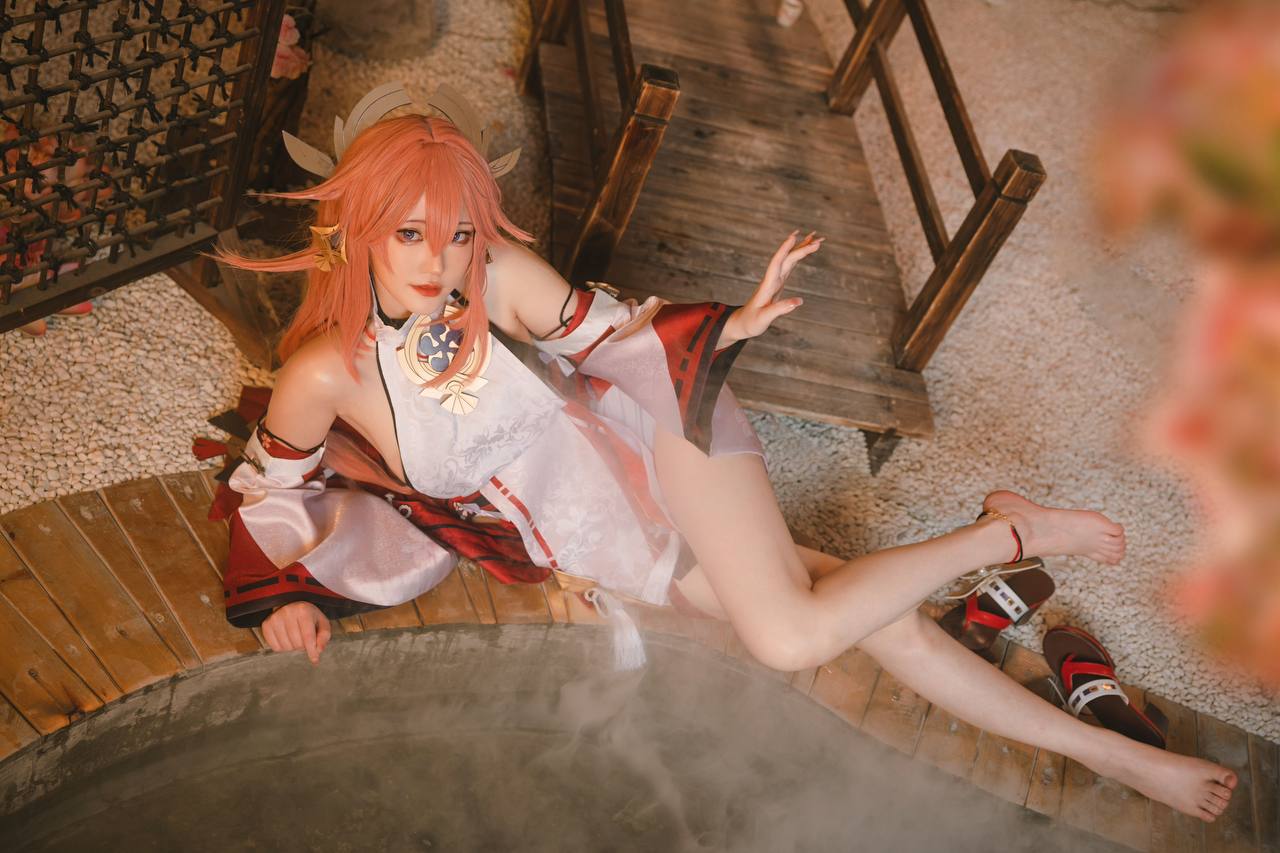 #蛋黄Mayo No.001 – 八重神子 [34P 209Mb] 标签🏷️#Cosplay #爆乳 #裸足 - 写真摄影作品第45张照片，photo 28411