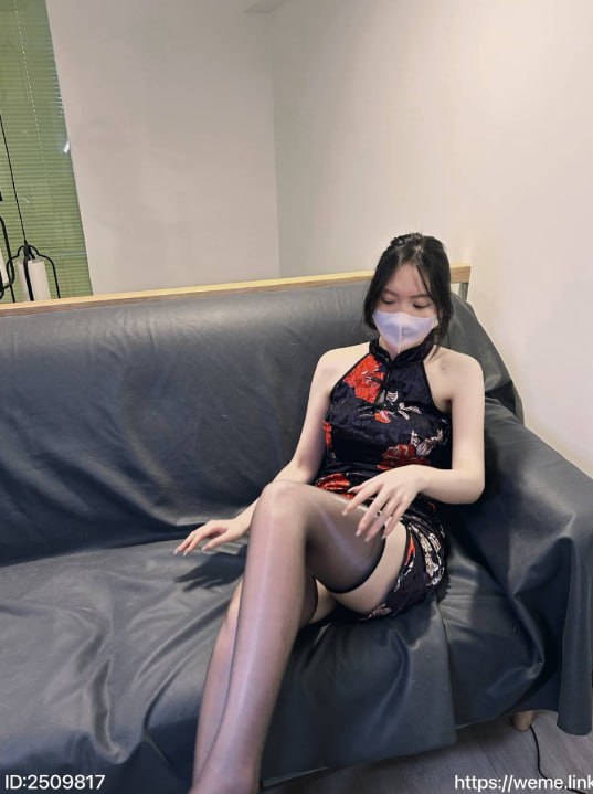 #唯一甜甜圈 微密圈No.001期 黑丝旗袍【25P】 - 写真摄影作品第58张照片，photo 136987