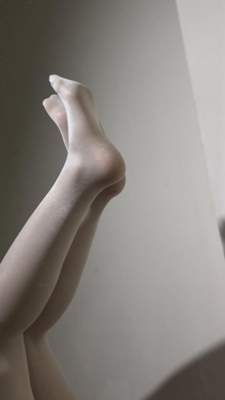 #唯一甜甜圈 微密圈No.001期 黑丝旗袍【25P】 - 写真摄影作品第23张照片，photo 137022