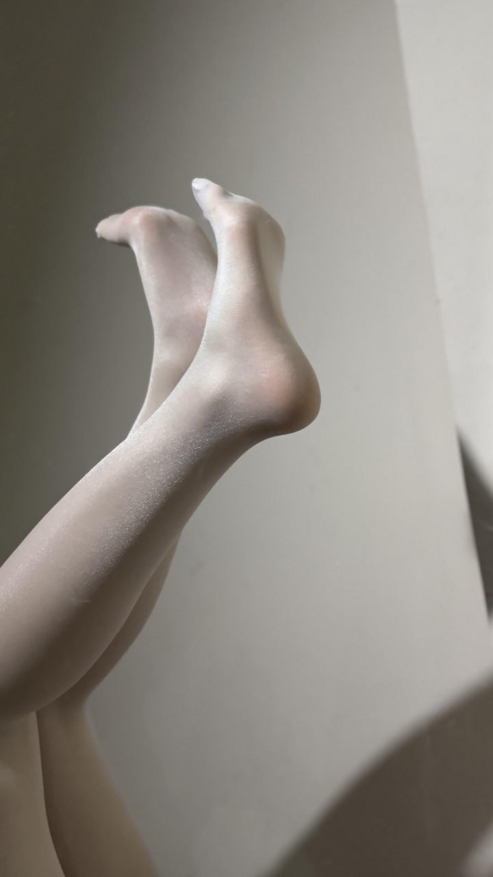 #唯一甜甜圈 微密圈No.001期 黑丝旗袍【25P】 - 写真摄影作品第25张照片，photo 137023