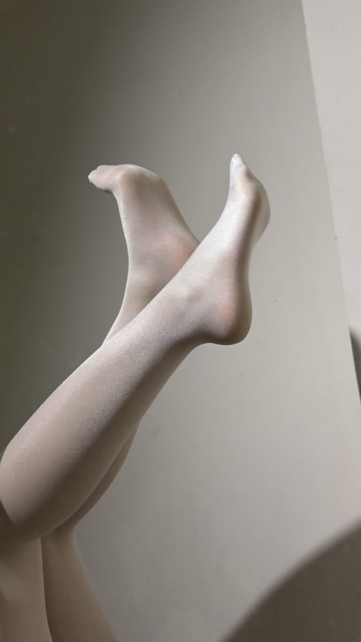 #唯一甜甜圈 微密圈No.001期 黑丝旗袍【25P】 - 写真摄影作品第9张照片，photo 137036
