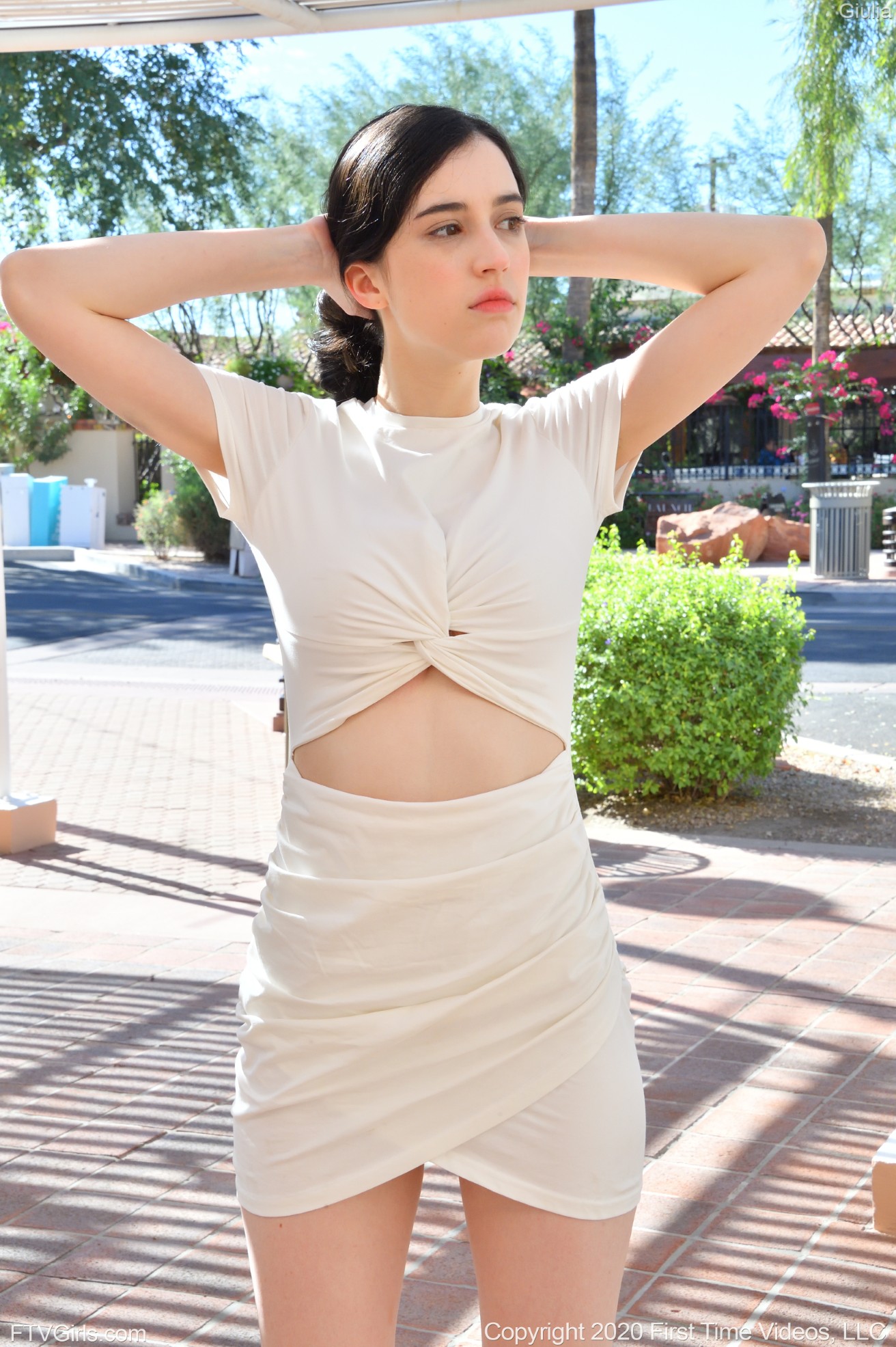 Giulia Wylde - in White Pt1 January-3rd-2021 - 写真摄影作品第84张照片，1753328222616