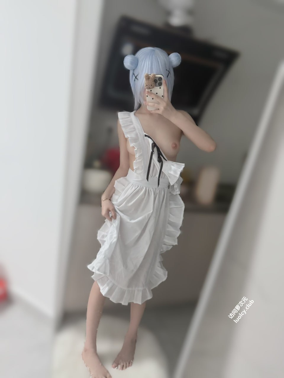 #现实是宅   [288门槛] 金主视频通话自慰 标签🏷 #萝莉 #白虎 #福利姬 - 写真摄影作品第14张照片，photo 44398