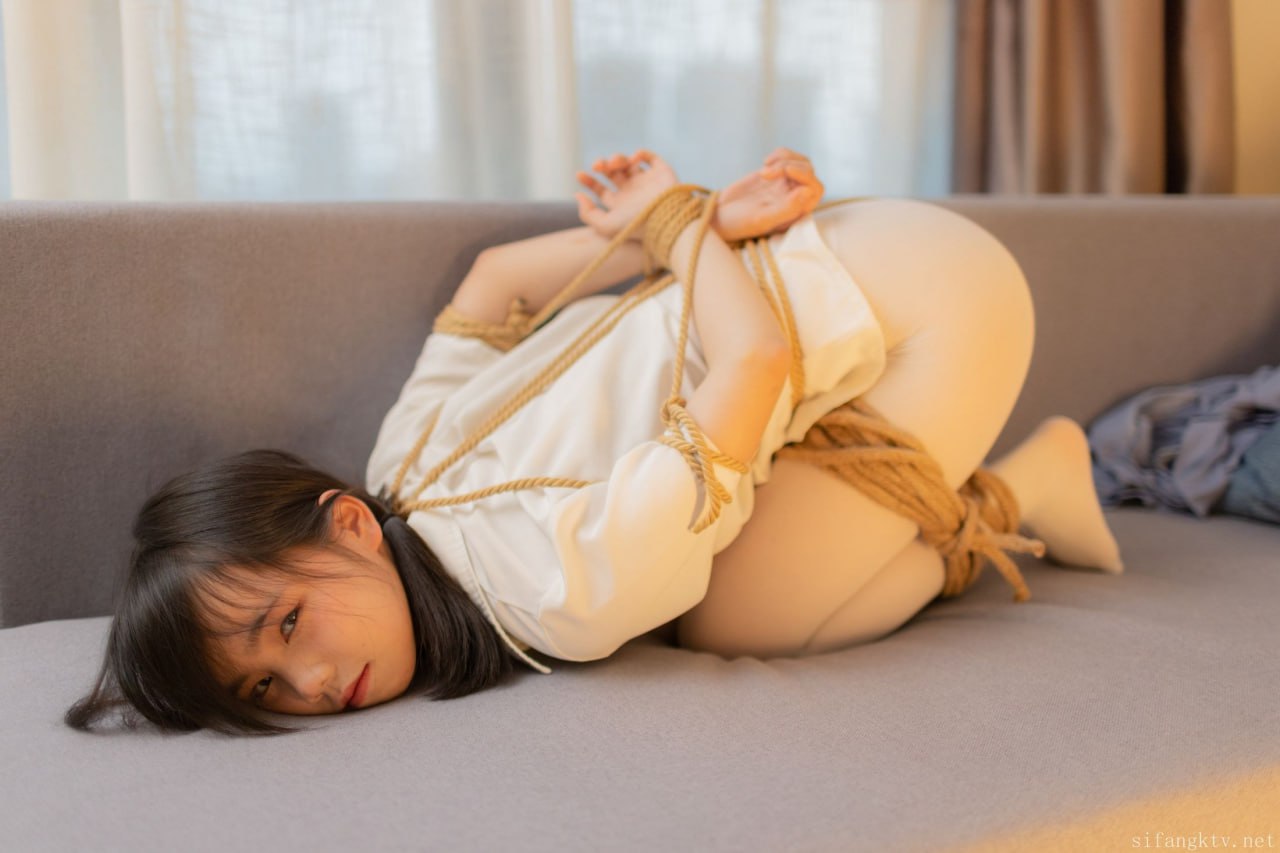 [少女秩序] VIP 小鱼 - 捆绑 R18 - 写真摄影作品第25张照片，1753851371496