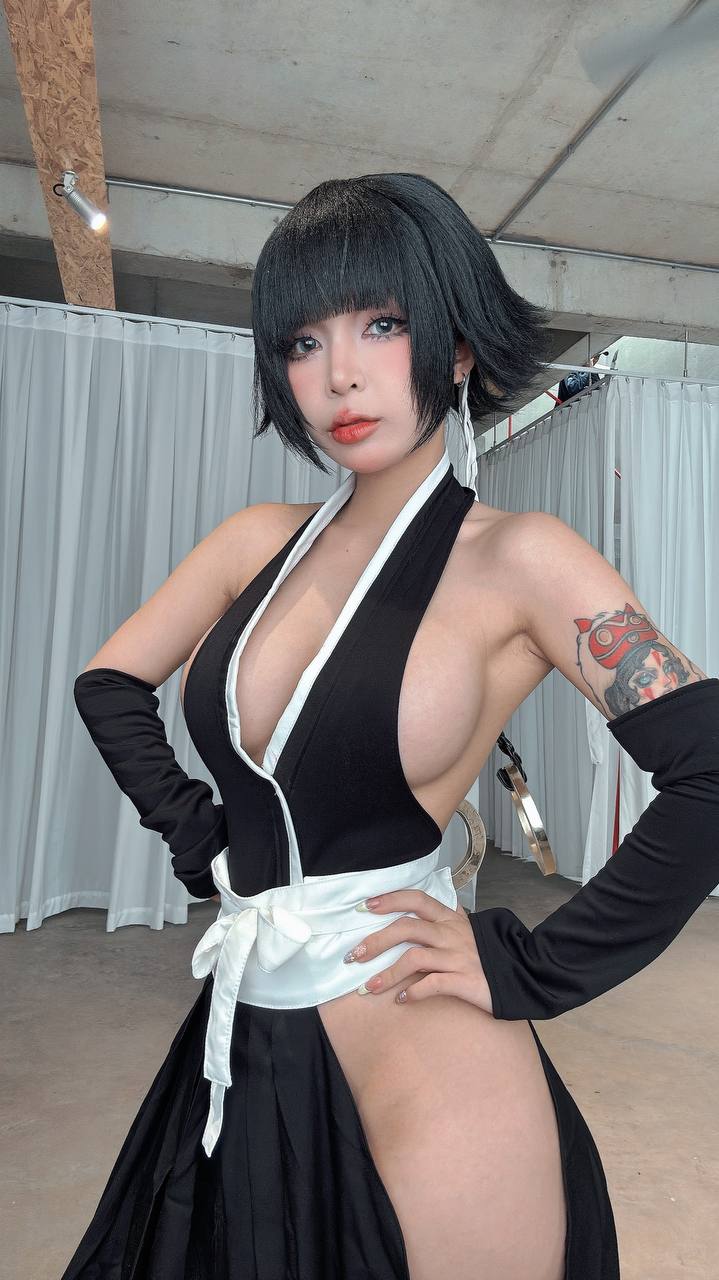#Umeko J Umeko J – Soifon [121P 778Mb] 标签🏷️#巨乳 #白虎 #蜜桃臀 - 写真摄影作品第29张照片，photo 29420
