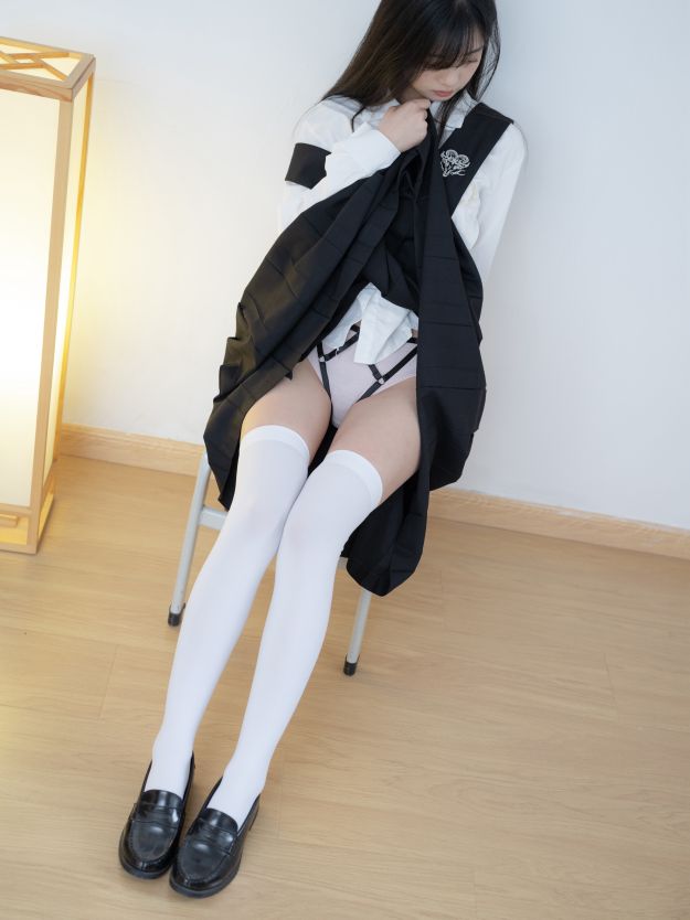 [少女秩序] VIP 晞可 - 束缚衣 - 写真摄影作品第109张照片，1185daad2f2c46efaabeb
