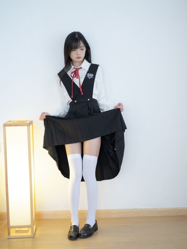 [少女秩序] VIP 晞可 - 束缚衣 - 写真摄影作品第102张照片，2543c9bf934142e6bc2c1