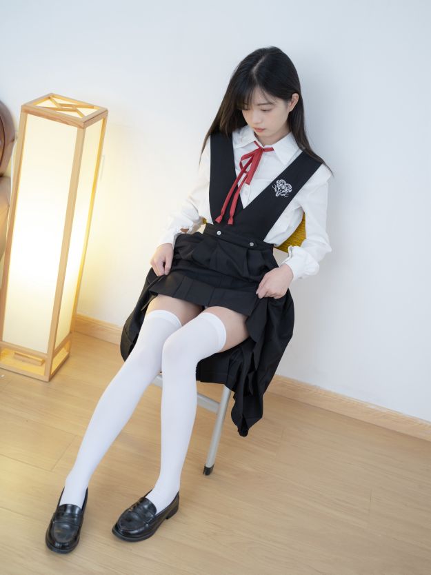 [少女秩序] VIP 晞可 - 束缚衣 - 写真摄影作品第94张照片，3eab577bcb14999b18e94