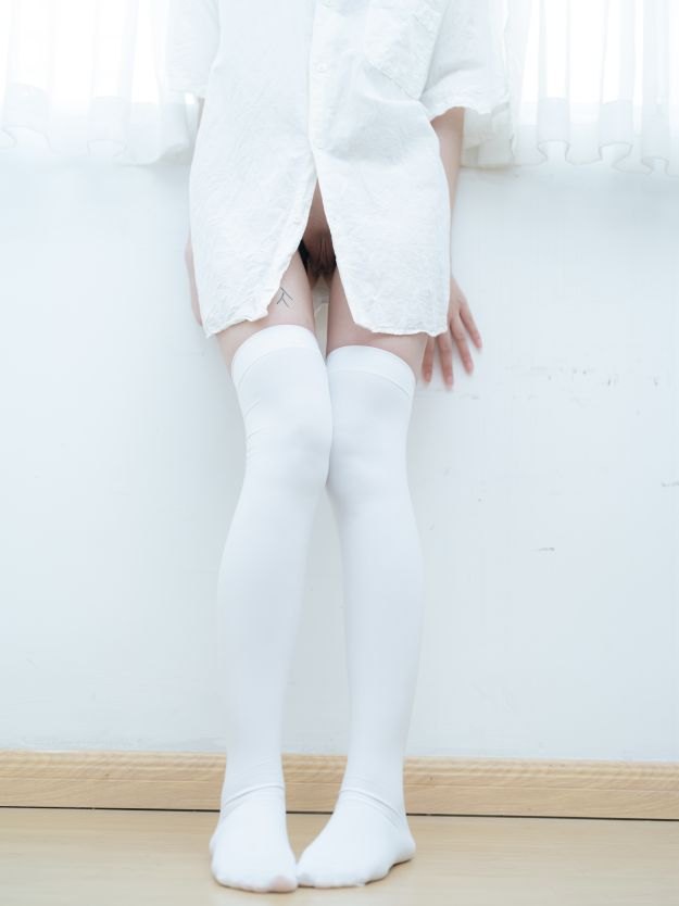 [少女秩序] VIP 晞可 - 束缚衣 - 写真摄影作品第70张照片，707188da4cd31869d53a8