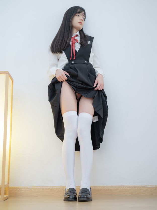 [少女秩序] VIP 晞可 - 束缚衣 - 写真摄影作品第53张照片，920aeb4d016ae8835c157