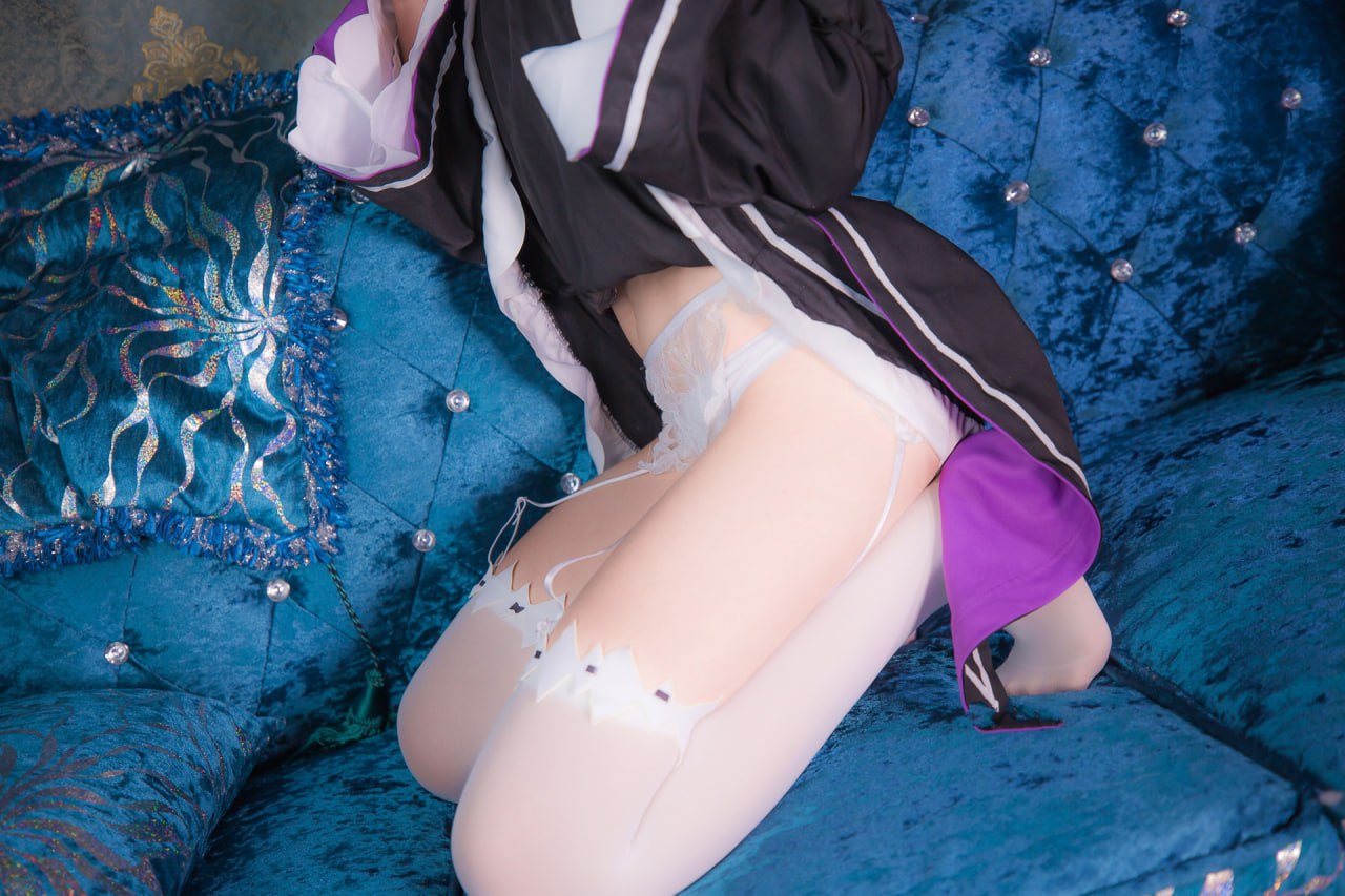 #喵嗚少女   Rezero 雷姆 标签🏷 #白丝 #粉嫩 #美腿 - 写真摄影作品第35张照片，photo 44699