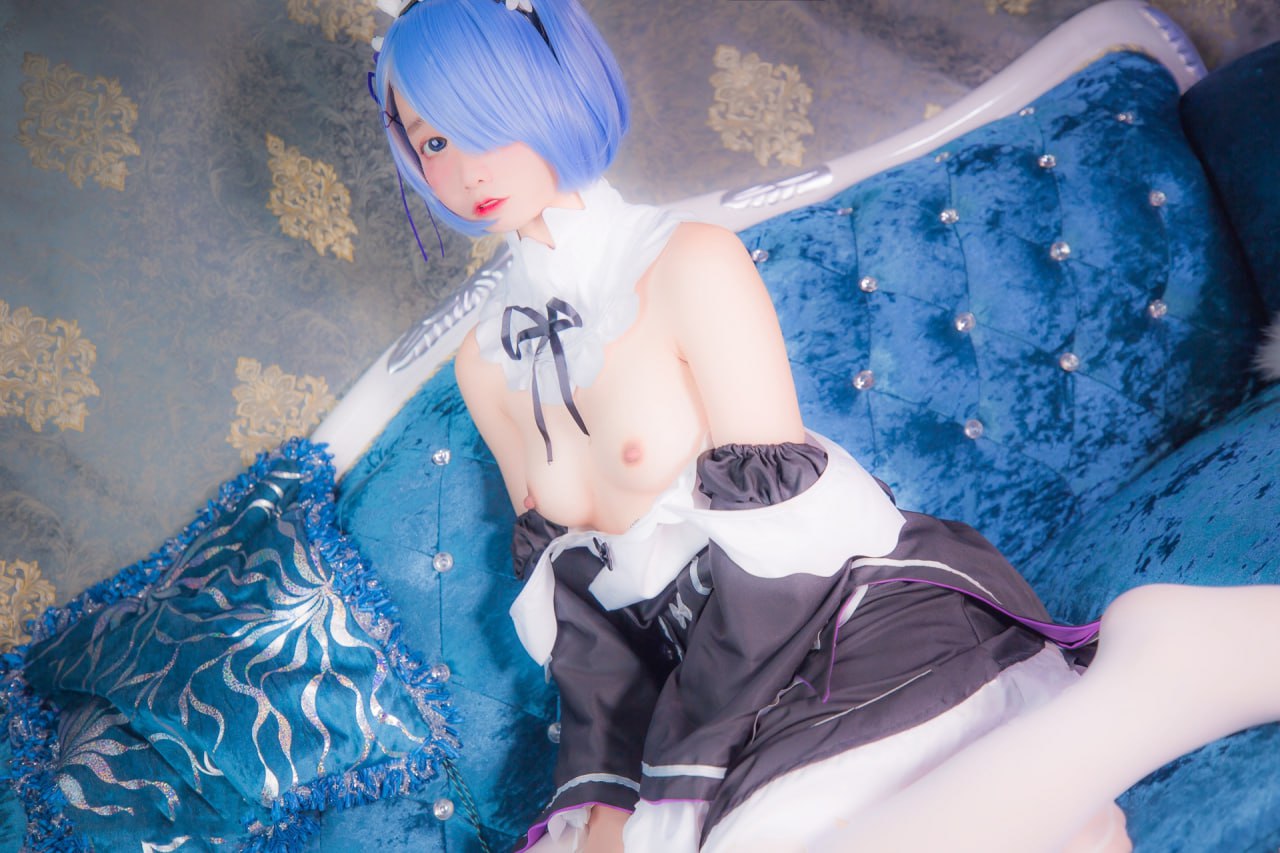 #喵嗚少女   Rezero 雷姆 标签🏷 #白丝 #粉嫩 #美腿 - 写真摄影作品第18张照片，photo 44717