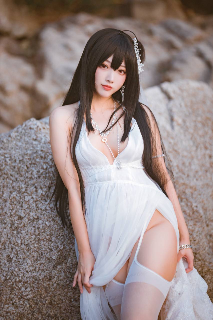#宮本桜 #宫本桜 – 碧蓝航线 大凤 [32P 397Mb] 标签🏷️#Cosplay #肉腿 #爆乳 - 写真摄影作品第29张照片，photo 29123