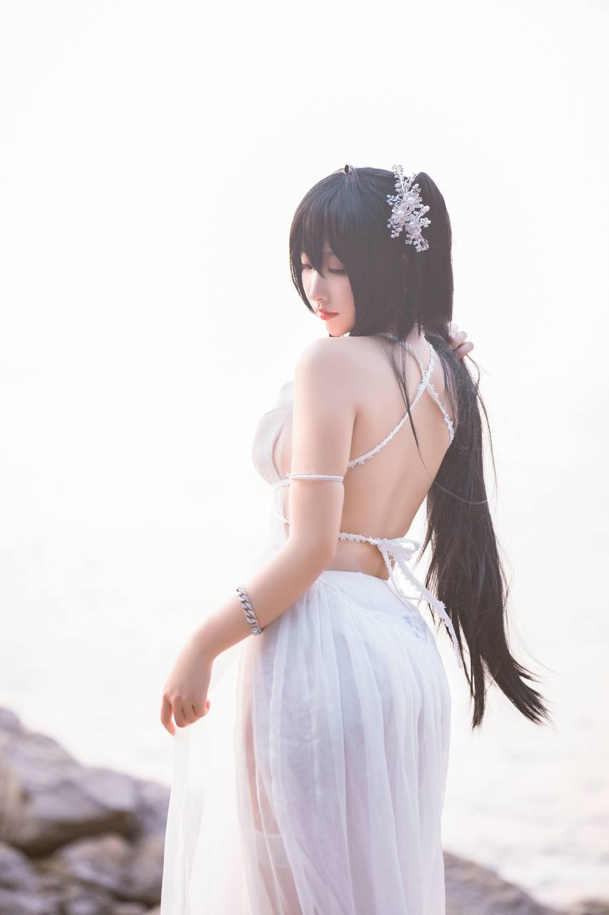 #宮本桜 #宫本桜 – 碧蓝航线 大凤 [32P 397Mb] 标签🏷️#Cosplay #肉腿 #爆乳 - 写真摄影作品第30张照片，photo 29126