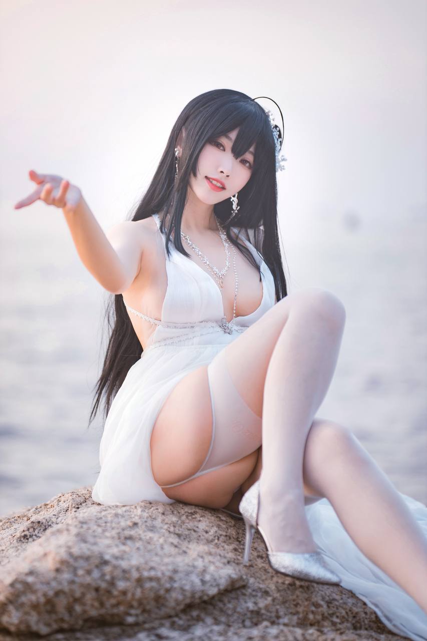 #宮本桜 #宫本桜 – 碧蓝航线 大凤 [32P 397Mb] 标签🏷️#Cosplay #肉腿 #爆乳 - 写真摄影作品第22张照片，photo 29135