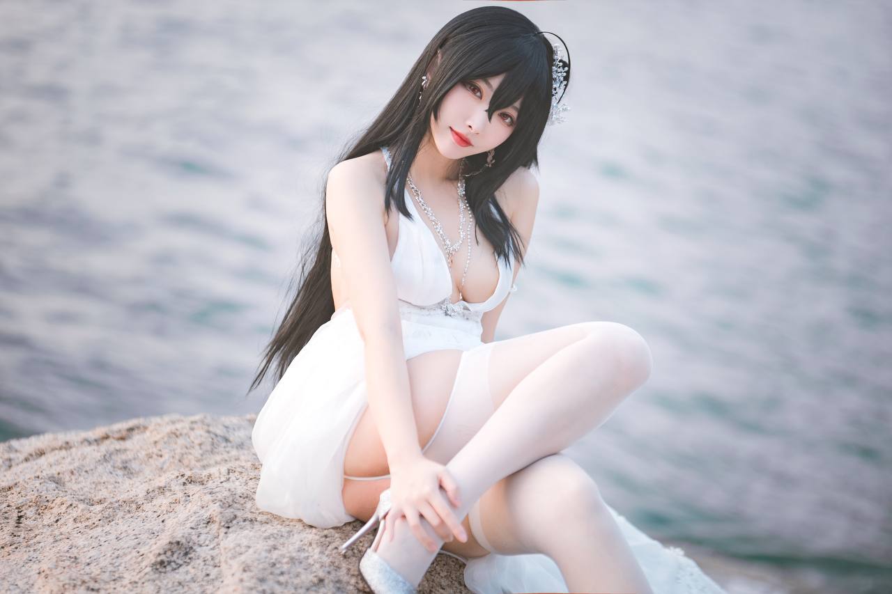 #宮本桜 #宫本桜 – 碧蓝航线 大凤 [32P 397Mb] 标签🏷️#Cosplay #肉腿 #爆乳 - 写真摄影作品第18张照片，photo 29136