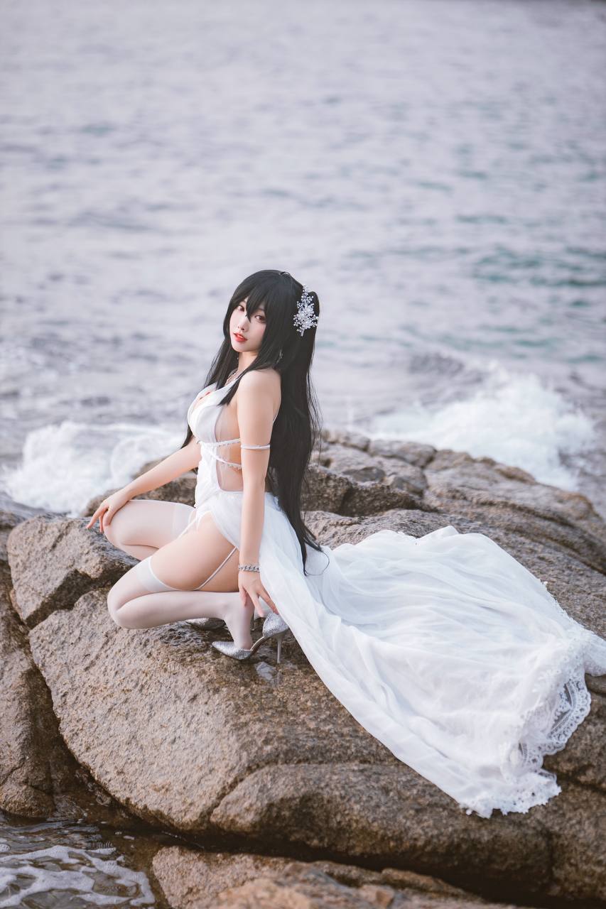 #宮本桜 #宫本桜 – 碧蓝航线 大凤 [32P 397Mb] 标签🏷️#Cosplay #肉腿 #爆乳 - 写真摄影作品第15张照片，photo 29139