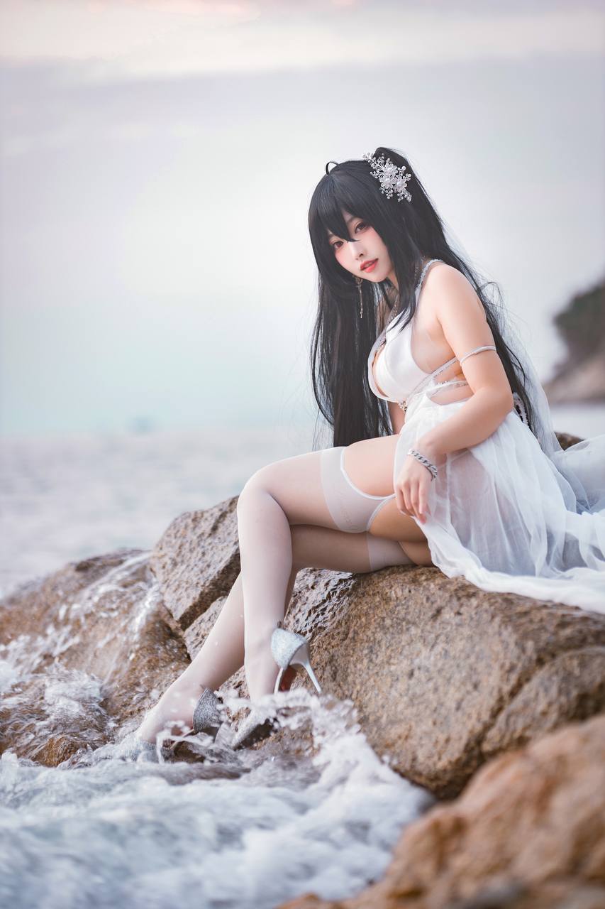 #宮本桜 #宫本桜 – 碧蓝航线 大凤 [32P 397Mb] 标签🏷️#Cosplay #肉腿 #爆乳 - 写真摄影作品第10张照片，photo 29143