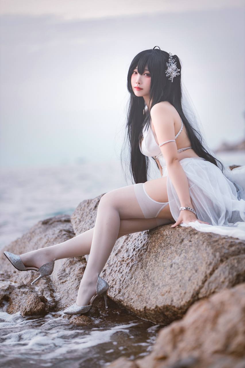 #宮本桜 #宫本桜 – 碧蓝航线 大凤 [32P 397Mb] 标签🏷️#Cosplay #肉腿 #爆乳 - 写真摄影作品第9张照片，photo 29144