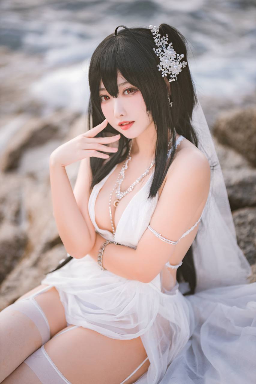 #宮本桜 #宫本桜 – 碧蓝航线 大凤 [32P 397Mb] 标签🏷️#Cosplay #肉腿 #爆乳 - 写真摄影作品第6张照片，photo 29147