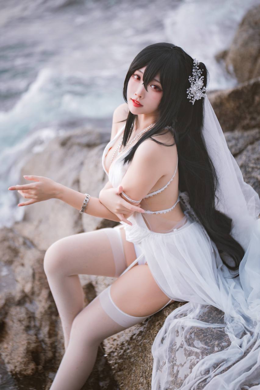 #宮本桜 #宫本桜 – 碧蓝航线 大凤 [32P 397Mb] 标签🏷️#Cosplay #肉腿 #爆乳 - 写真摄影作品第3张照片，photo 29151