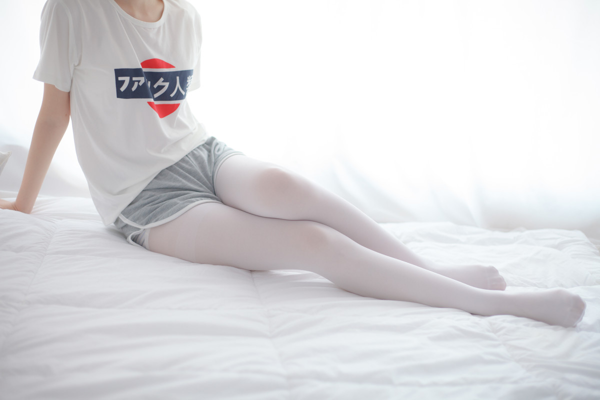 [少女秩序] vol.001 白丝休闲短裤 - 写真摄影作品第3张照片，P0028
