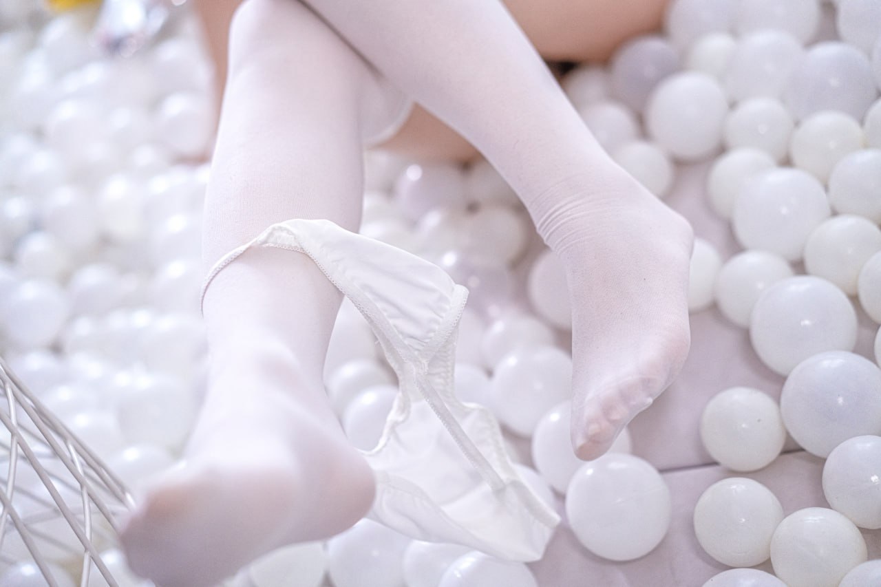 #杪夏Babydoll   爱丽丝梦游仙境 标签🏷 #白丝 #嫩穴 #写真 - 写真摄影作品第88张照片，photo 44591
