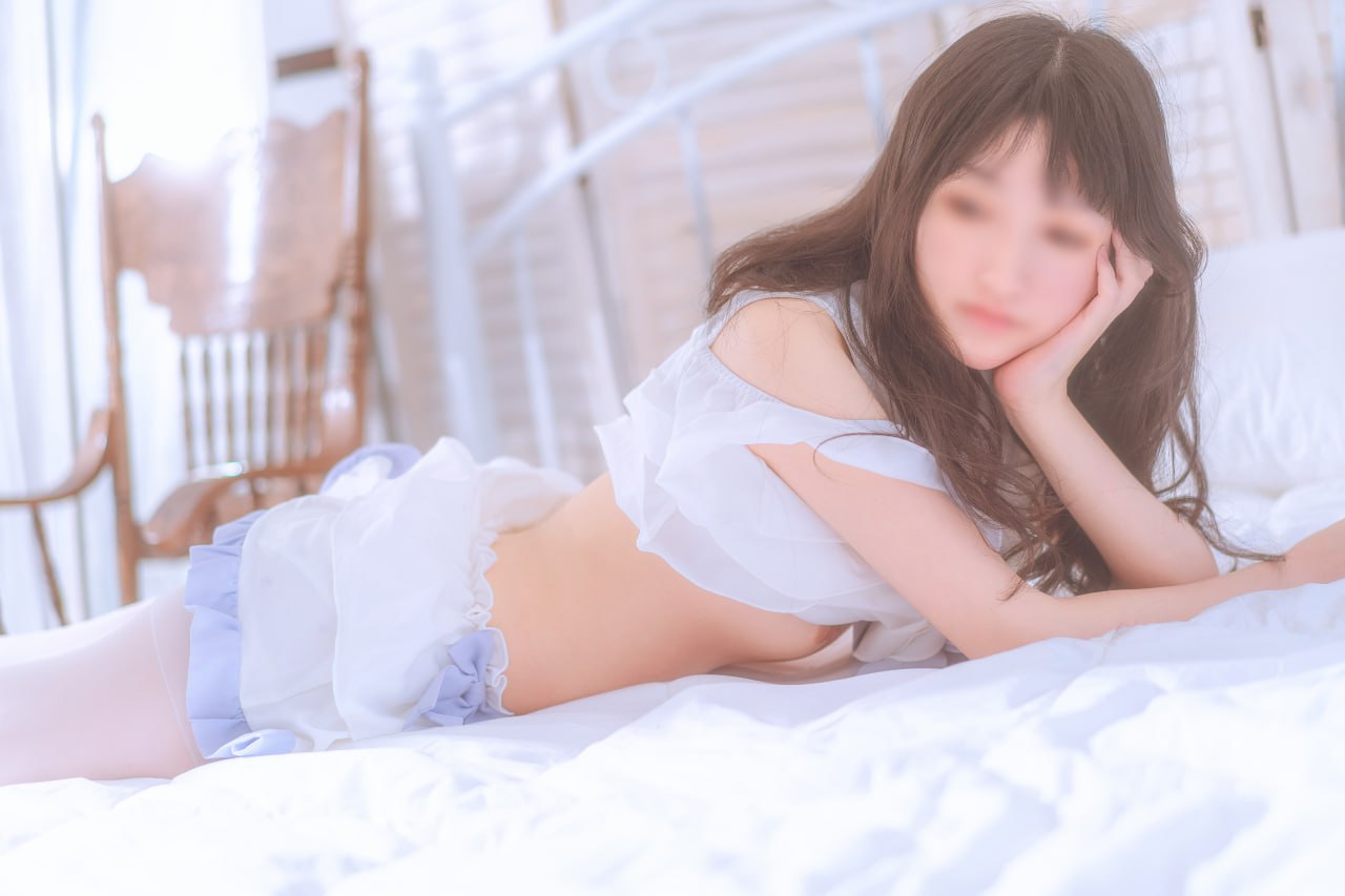 #杪夏Babydoll   爱丽丝梦游仙境 标签🏷 #白丝 #嫩穴 #写真 - 写真摄影作品第74张照片，photo 44608