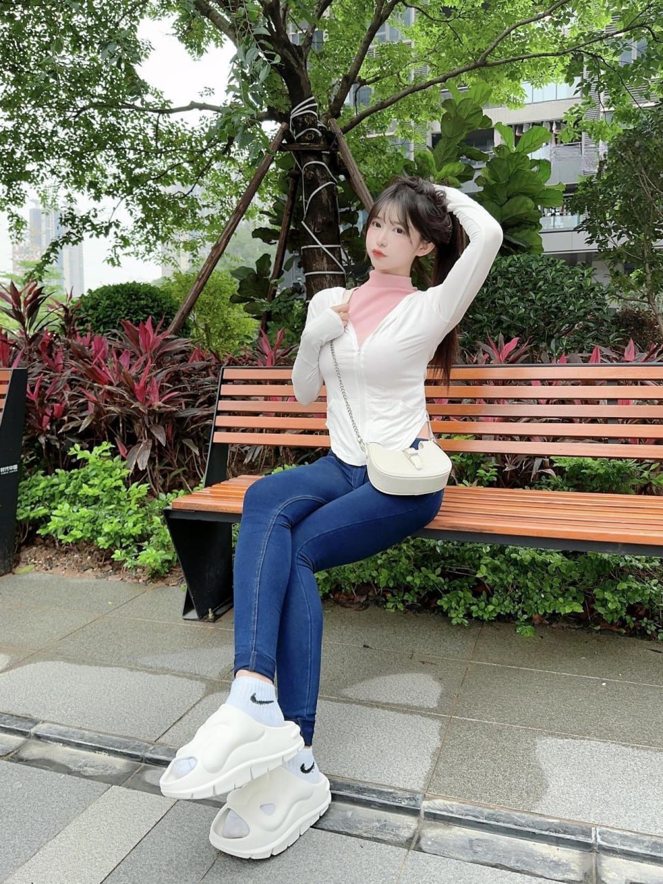 抖音500W粉 #希希3 微密圈No.007期 逛街女郎【22P】 - 写真摄影作品第3张照片，photo 137578