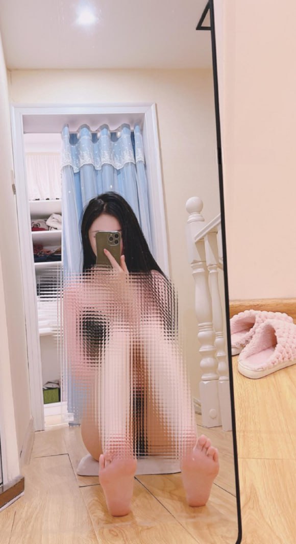抖音90W粉 #夏天的小雪 微密圈No.005期 粉色开衩裙【16P】 - 写真摄影作品第7张照片，photo 137596