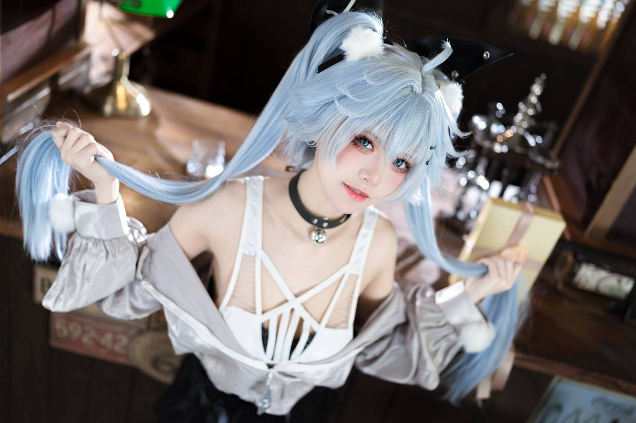#九柒喵 No.029 – 少女前线·芙洛伦 药心 [29P 276Mb] 标签🏷️#黑丝 #粉足 #萝 - 写真摄影作品第25张照片，photo 30473