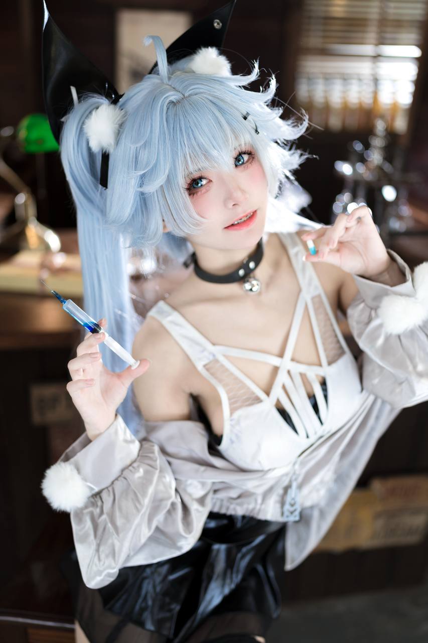 #九柒喵 No.029 – 少女前线·芙洛伦 药心 [29P 276Mb] 标签🏷️#黑丝 #粉足 #萝 - 写真摄影作品第21张照片，photo 30475
