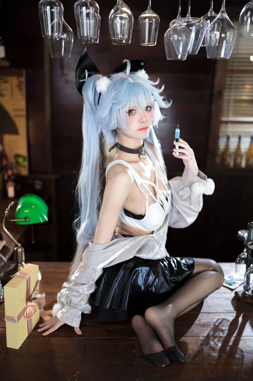 #九柒喵 No.029 – 少女前线·芙洛伦 药心 [29P 276Mb] 标签🏷️#黑丝 #粉足 #萝 - 写真摄影作品第14张照片，photo 30482
