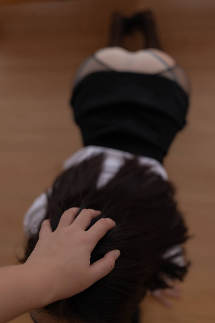 #杏子Yada 杏子Yada – 出门请带套套 [121P 1Gb] 标签🏷️#开裆黑丝 #爆乳 #胴体 - 写真摄影作品第75张照片，photo 29794