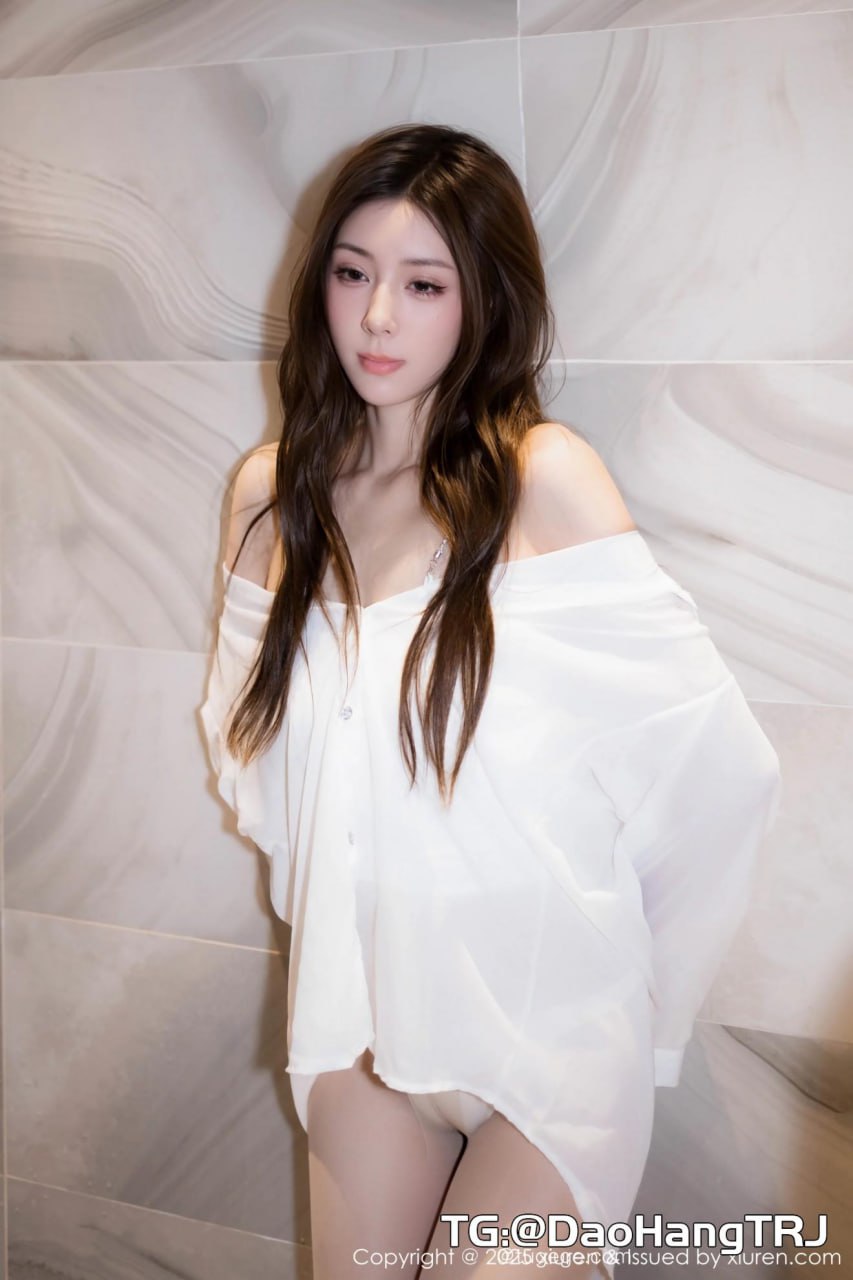 【Xiuren秀人网】 Vol：10502 悅兮 《白色衬衣》 更多套图点击评论区 #秀人网 # - 写真摄影作品第55张照片，photo 36037