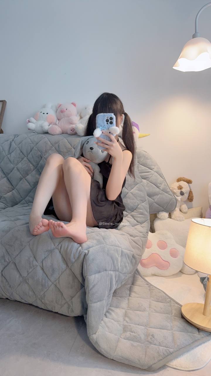 #Seele麦麦 No.022 – 黑黑麦 [53P,5V 269Mb] 标签🏷️#幼态 #足控 #萝莉 原皮麦麦 - 写真摄影作品第18张照片，photo 30839
