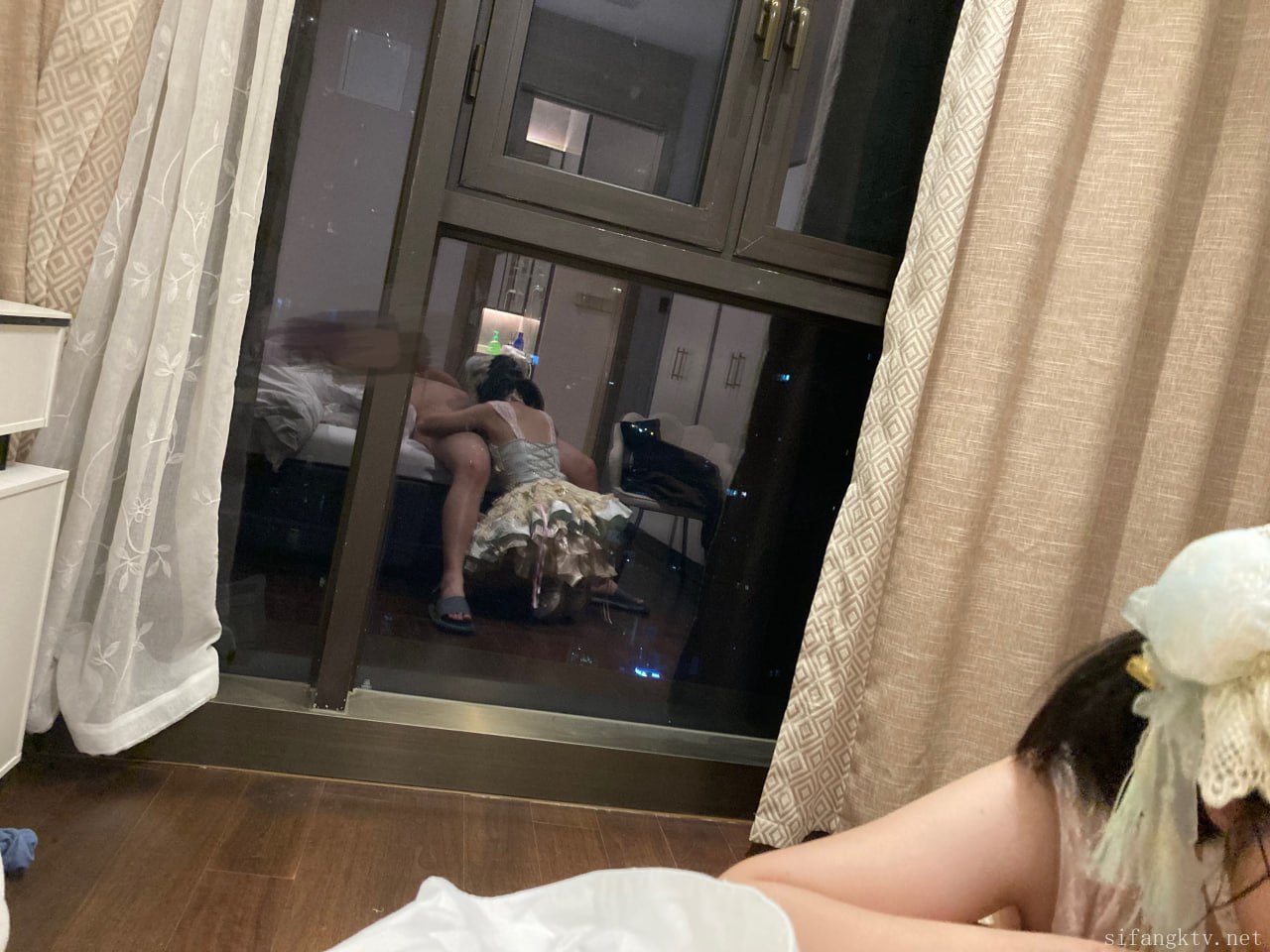#猫屋少女   像梨子一样清甜 标签🏷 #萝莉 #自拍 #福利姬 - 写真摄影作品第49张照片，photo 45750
