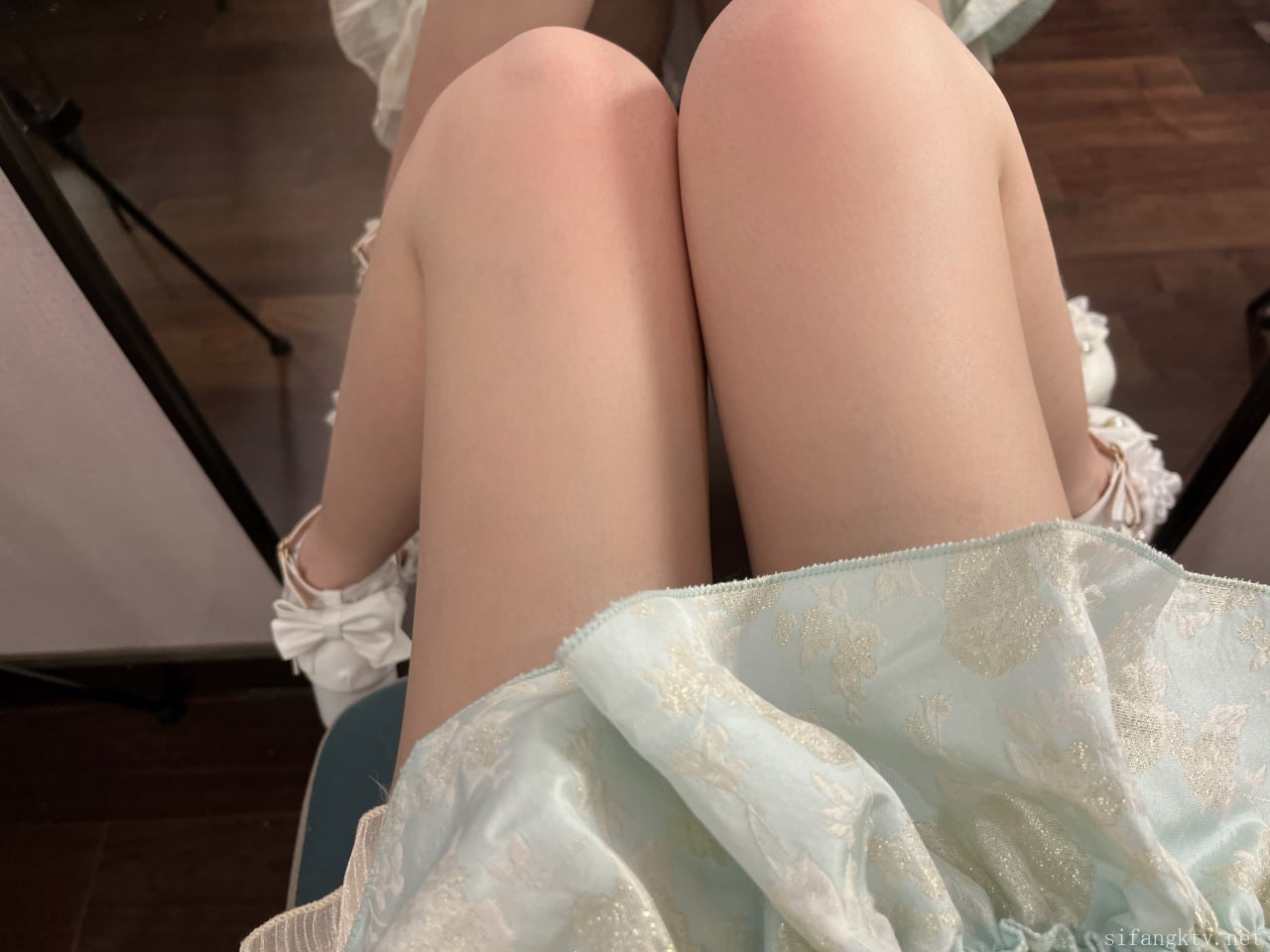 #猫屋少女   像梨子一样清甜 标签🏷 #萝莉 #自拍 #福利姬 - 写真摄影作品第1张照片，photo 45798