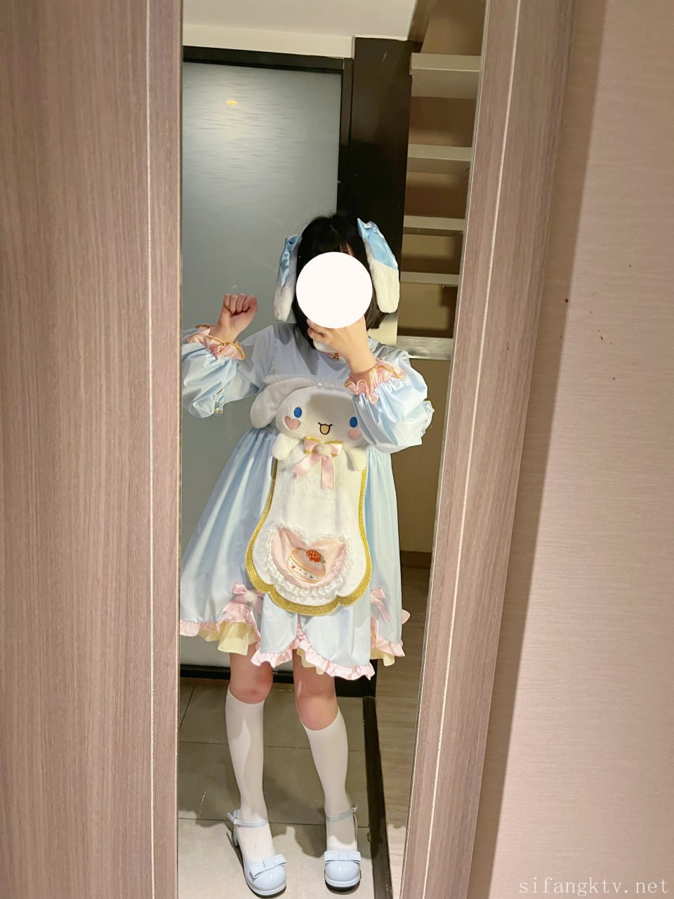 #猫屋少女   赠一套玉桂狗图包 标签🏷 #萝莉 #自拍 #福利姬 - 写真摄影作品第29张照片，photo 45861