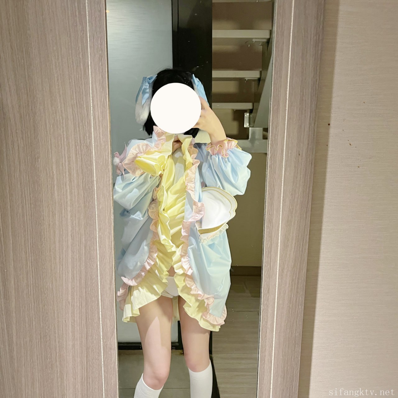 #猫屋少女   赠一套玉桂狗图包 标签🏷 #萝莉 #自拍 #福利姬 - 写真摄影作品第19张照片，photo 45873