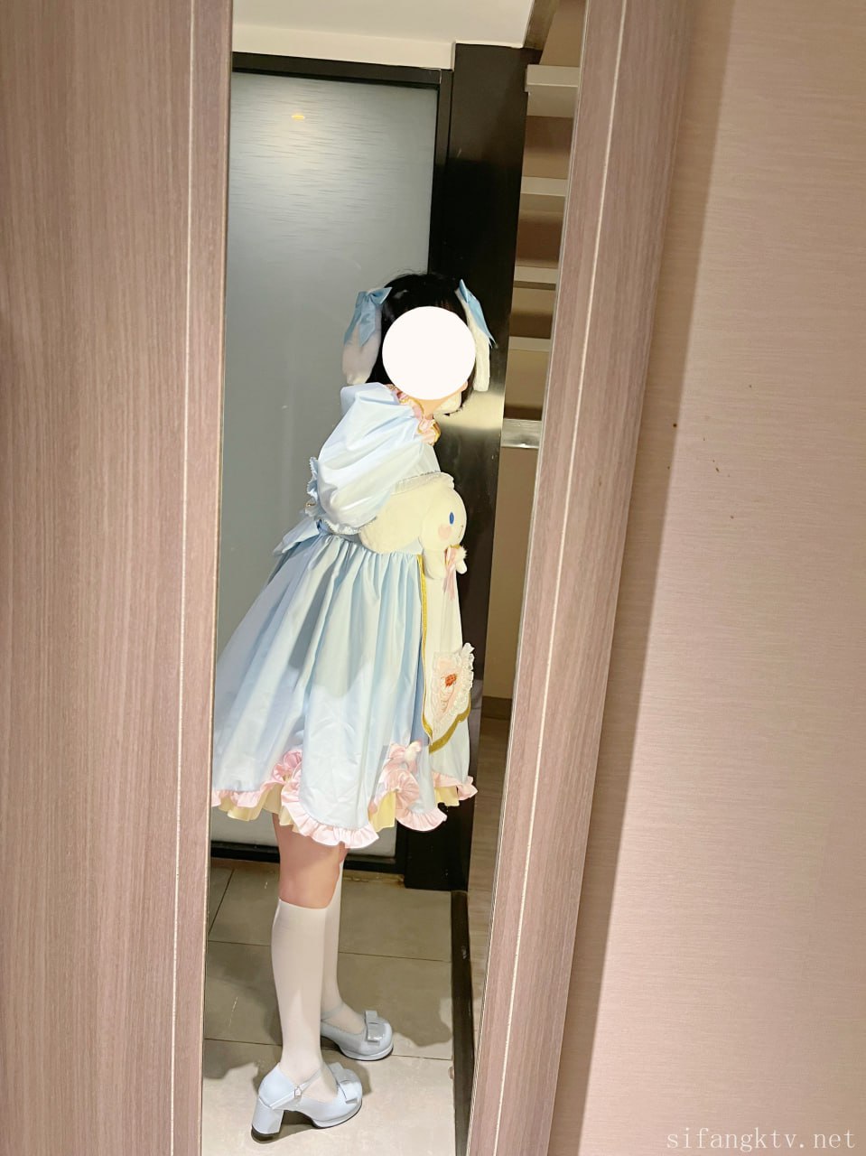 #猫屋少女   赠一套玉桂狗图包 标签🏷 #萝莉 #自拍 #福利姬 - 写真摄影作品第18张照片，photo 45875